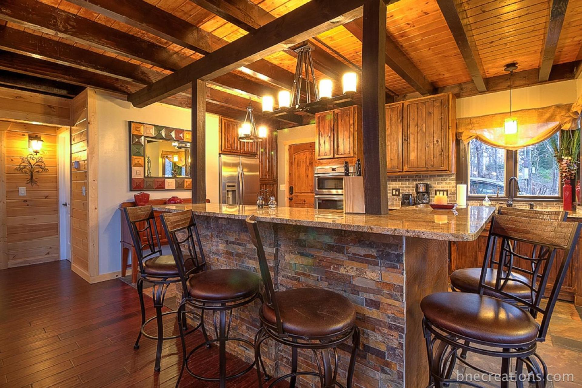 Bear Necessities, Luxury 5Bd Mtn Views, Hot Tub, Many Bear Sightings Villa Gatlinburg Exterior photo